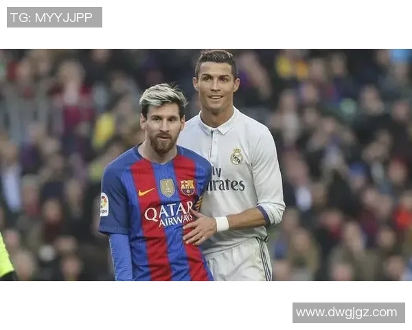 穿着足球鞋的球星们:从梅西到C罗他们的场上风采与背后故事 穿着足球鞋的球星们:从梅西到C罗他们的场上风采与背后故事