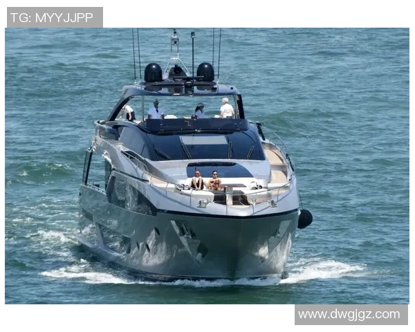 豪华足球明星游艇巡游全球 探秘球场外的奢华生活 豪华足球明星游艇巡游全球 探秘球场外的奢华生活